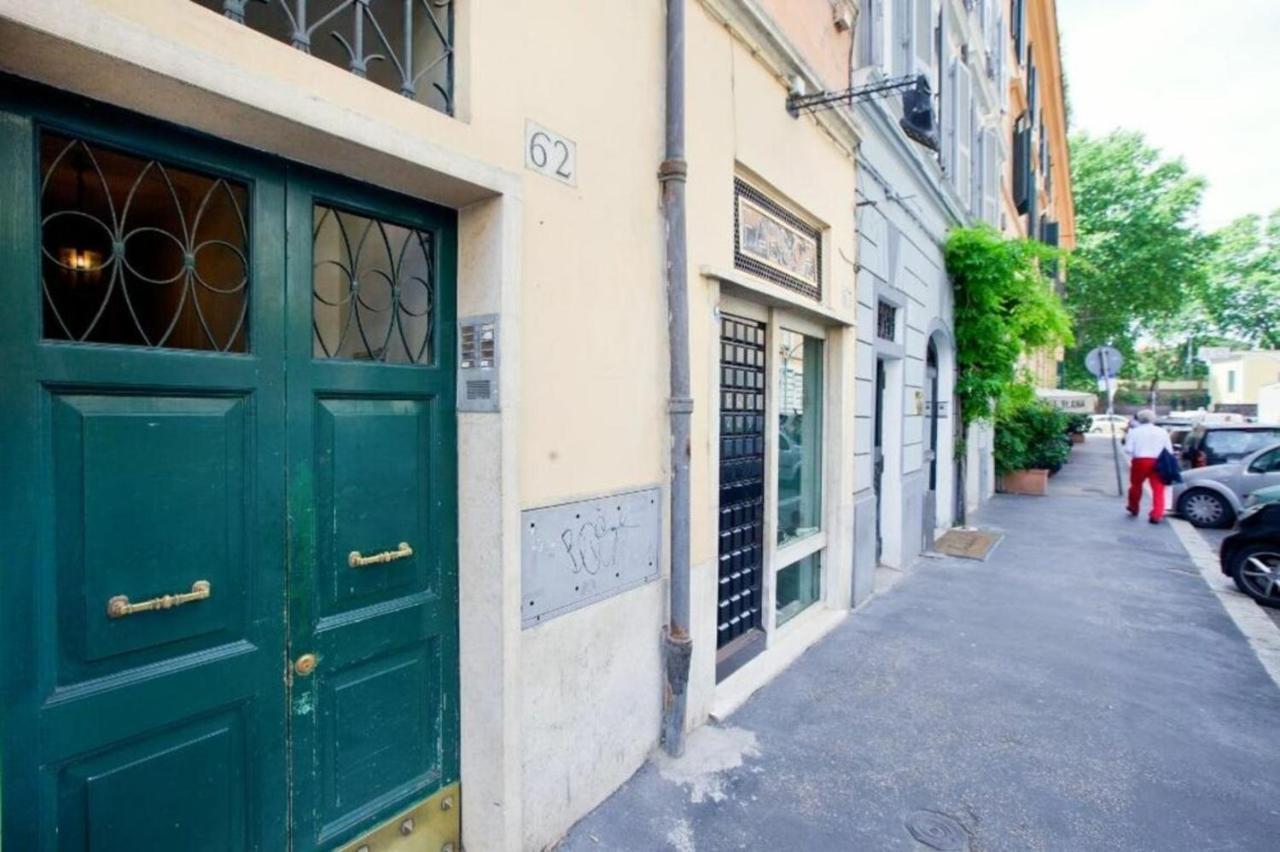 Penna Relais Al Corso Panzió Róma Kültér fotó